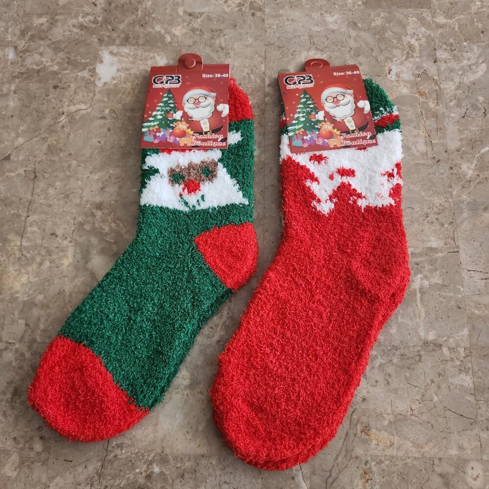 Women's Colorful Christmas Fluffy Socks (2pk)